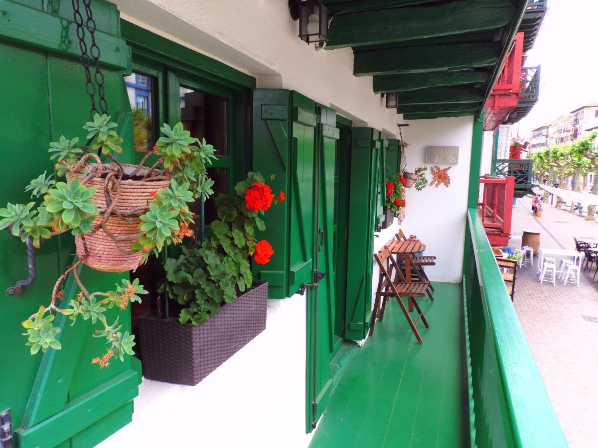 Marinelarena Apartment Hondarribia Exterior photo
